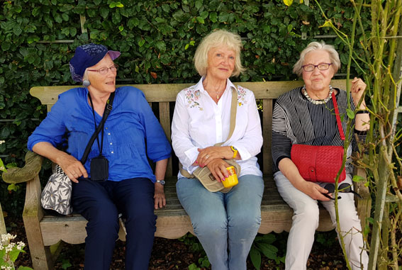 Clairle, Lindy, Els